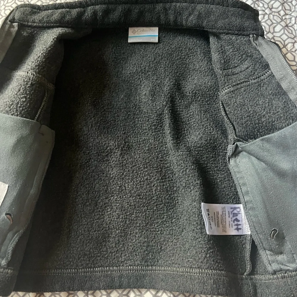 2T Columbia Fleece Jacket - Picture 2 of 3